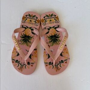Havaianas Pink and Gold Women's Sandals